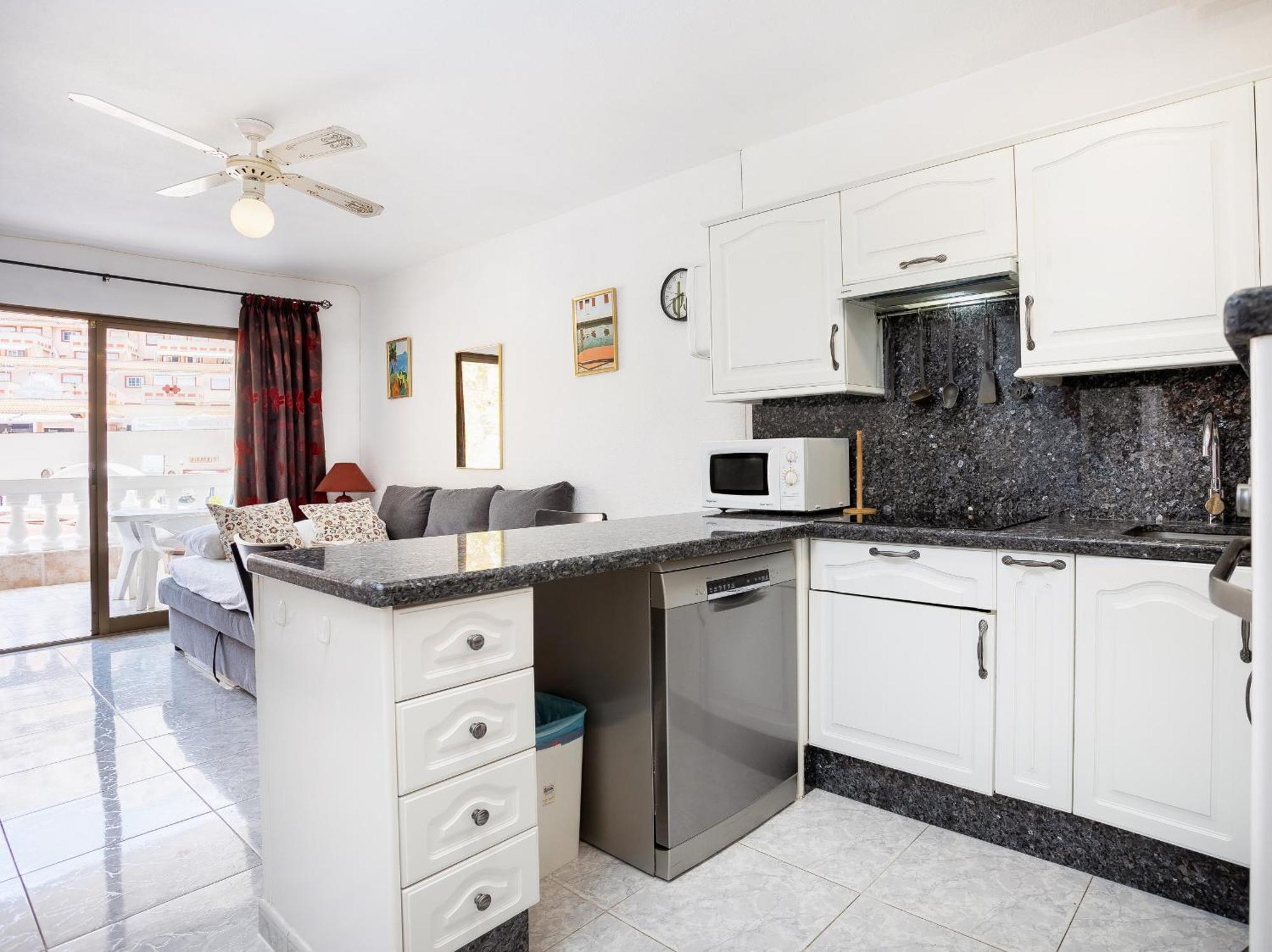 Castle Harbour Melanie'S Apartment By Lovetenerife لوس كريستيانوس المظهر الخارجي الصورة